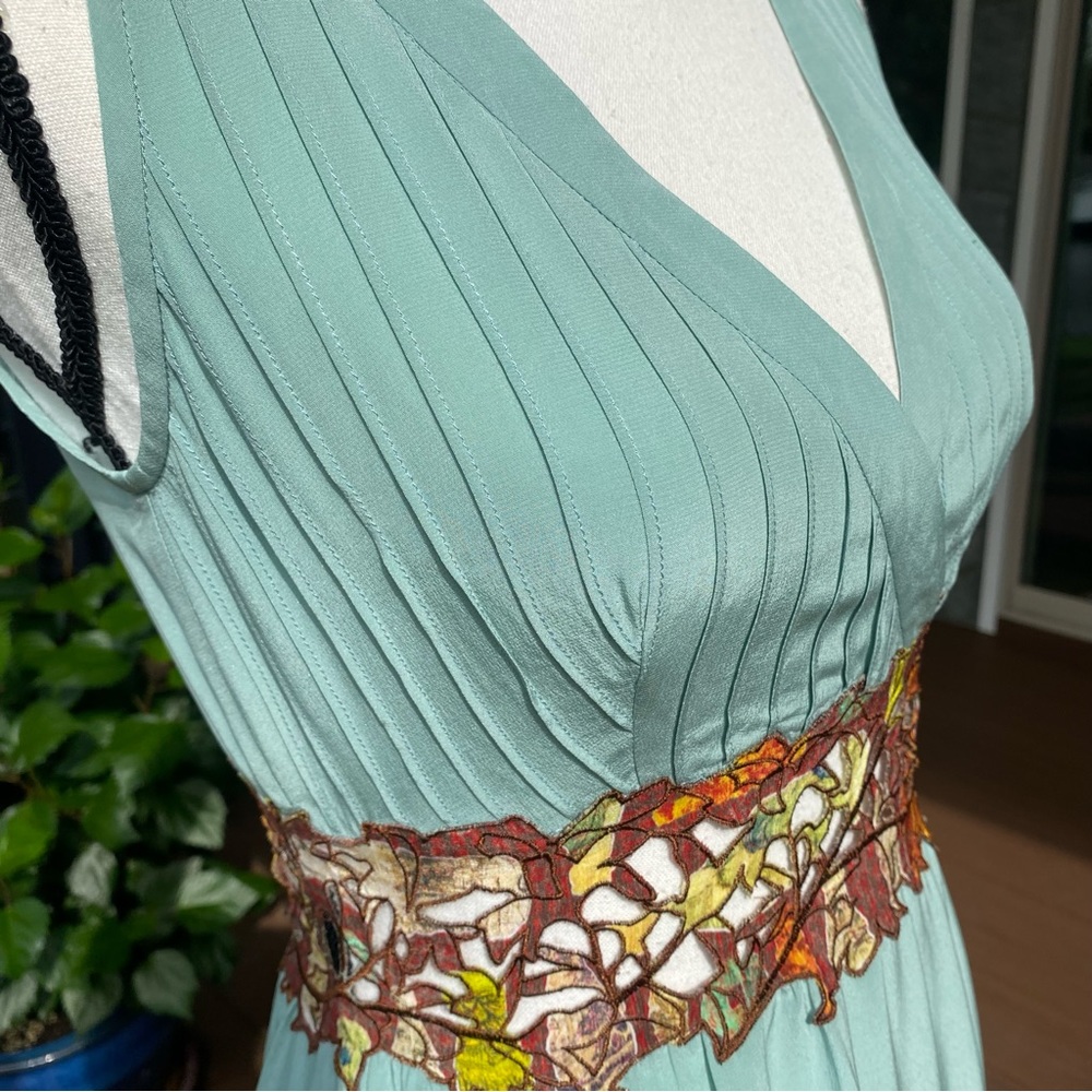 ⭐️SHANGHAI TANG⭐️ Seafoam Green Silk Dress with leaf embellishments ⭐️STUNNING - Picture 4 of 16
